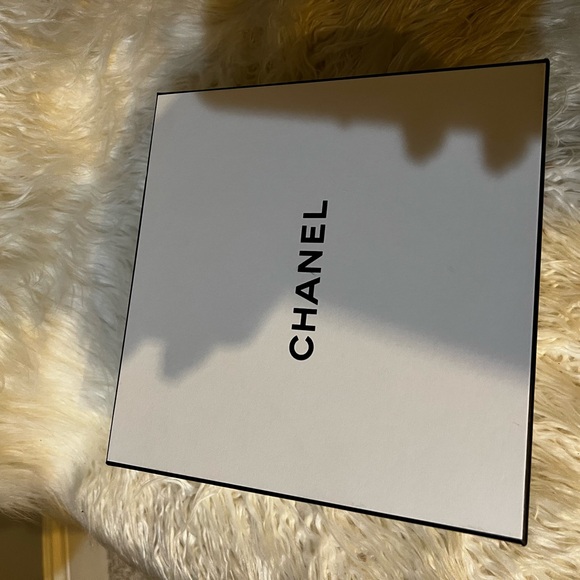 CHANEL Other - CHANEL Classic White Gift Box